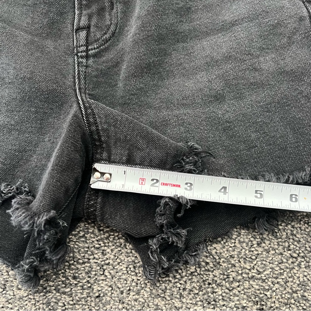 American Eagle Black Highest Rise 90s Boyfriend Shorts - Picture 8 of 9
